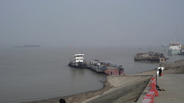 Shengze Zhu - A River Runs, Turns, Erases, Replaces (2021)-poster