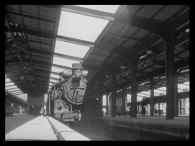 A Train Arrives at the Station (2016)-poster