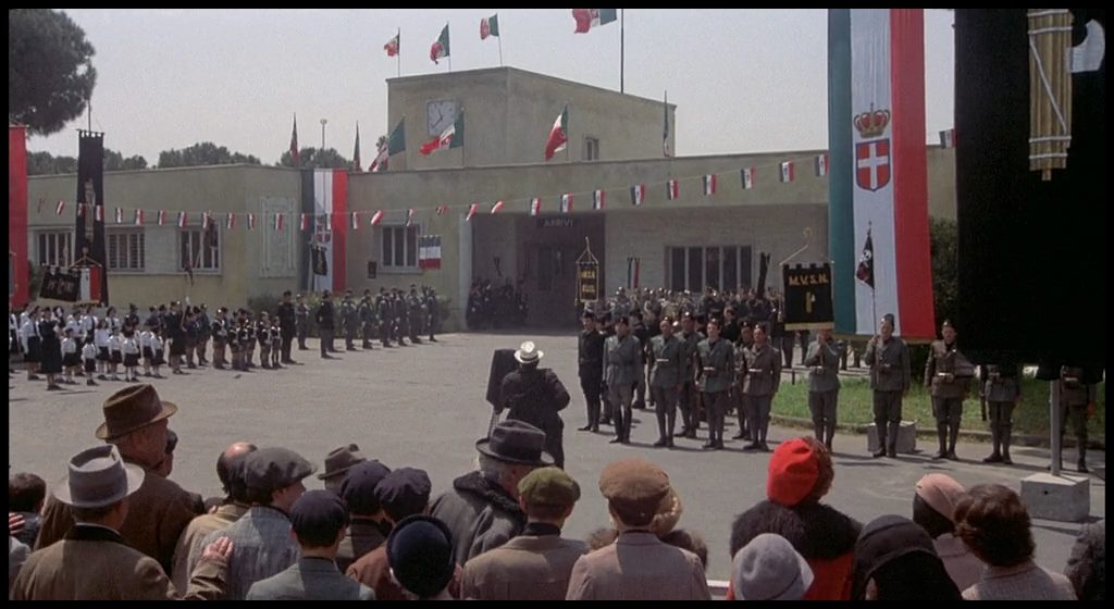 Amarcord / I Remember (1973) Federico Fellini, Magali Noël, Bruno Zanin, Pupella Maggio, Comedy, Drama-poster