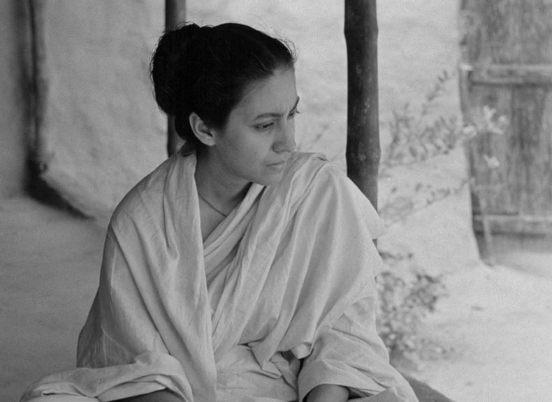 Aparajito (1956) Satyajit Ray, Smaran Ghosal, Kamala Adhikari, Lalchand Banerjee, Drama-poster