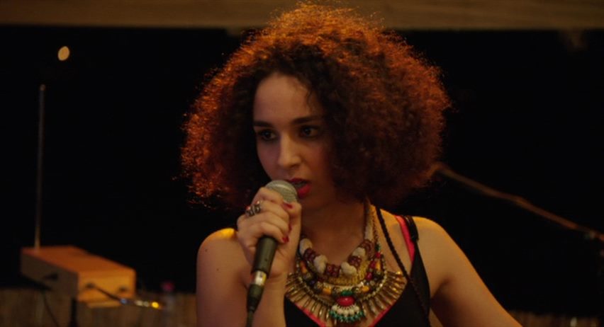 À peine j’ouvre les yeux / As I Open My Eyes (2015) Leyla Bouzid, Baya Medhaffer, Ghalia Benali, Montassar Ayari, Drama-poster