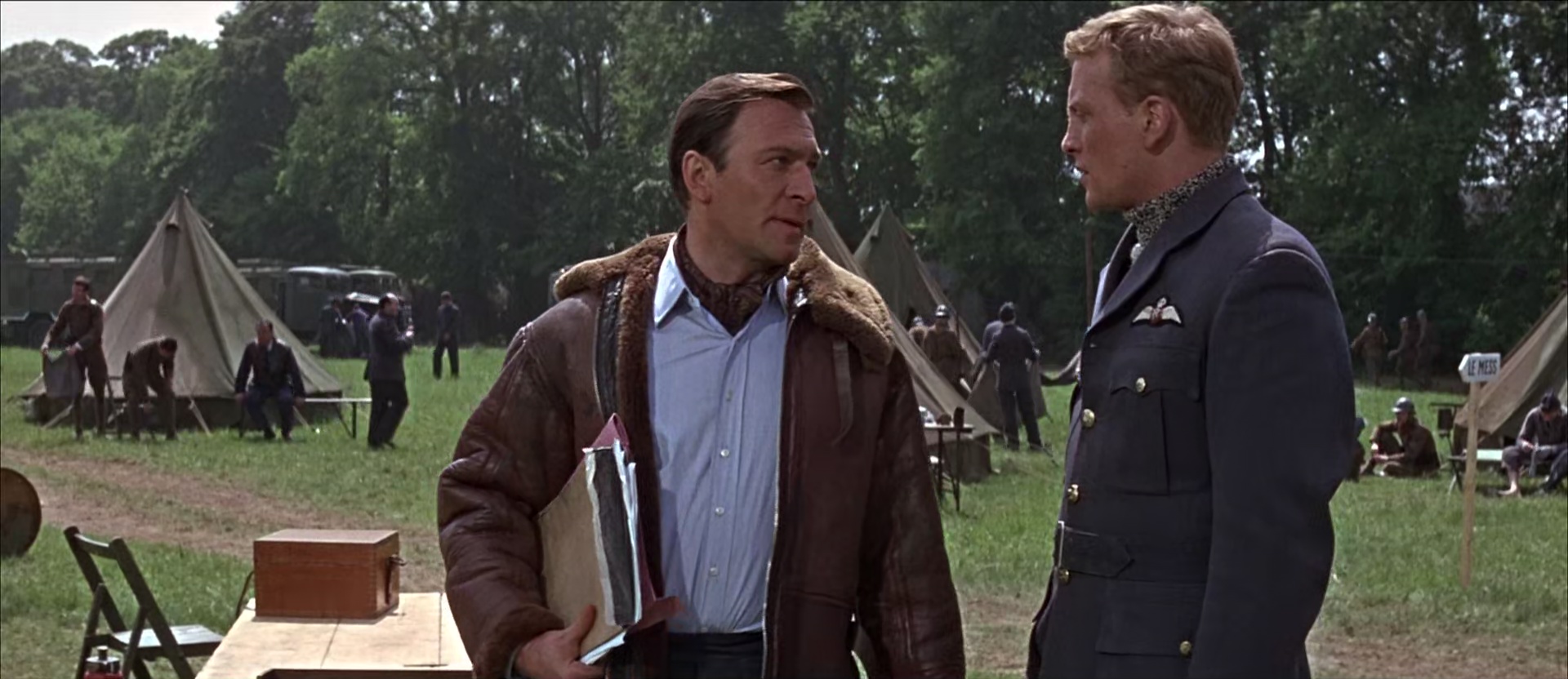 Battle of Britain (1969) Guy Hamilton, Michael Caine, Trevor Howard, Harry Andrews-poster