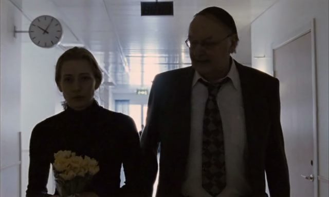 Between Two Fires (2010) Agnieszka Lukasiak, Magdalena Poplawska, Simon Kassianides, Kamila Nowysz, Drama, Romance, Thriller-poster