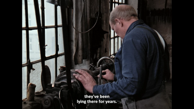 Bilder der Welt und Inschrift des Krieges (1989) by Harun Farocki-poster