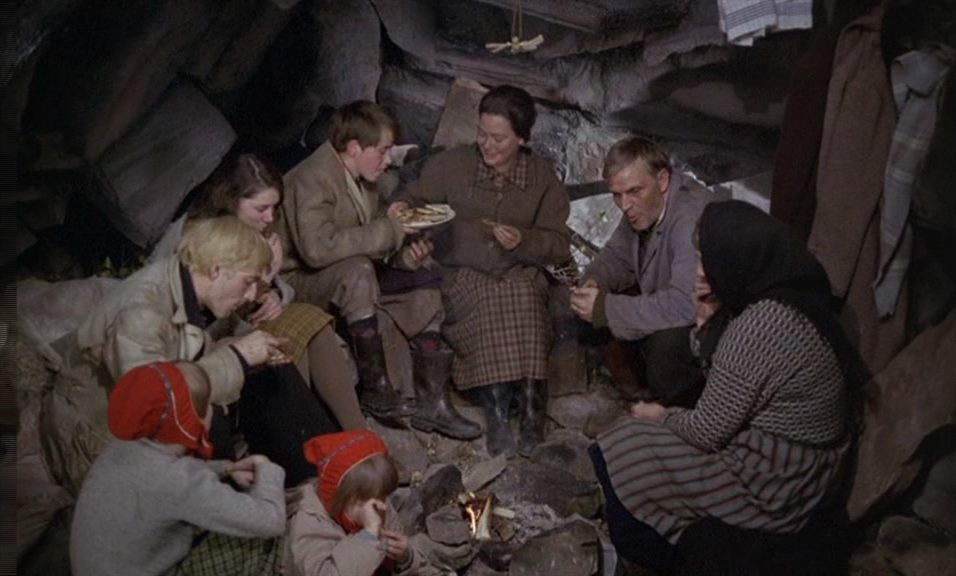 Brent jord / Scorched Earth (1969) Knut Andersen, Rolf Søder, Anne-Lise Tangstad, Kåre Tannvik, Drama, War-poster