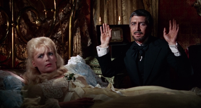 Hy Averback - Chamber of Horrors (1966)-poster