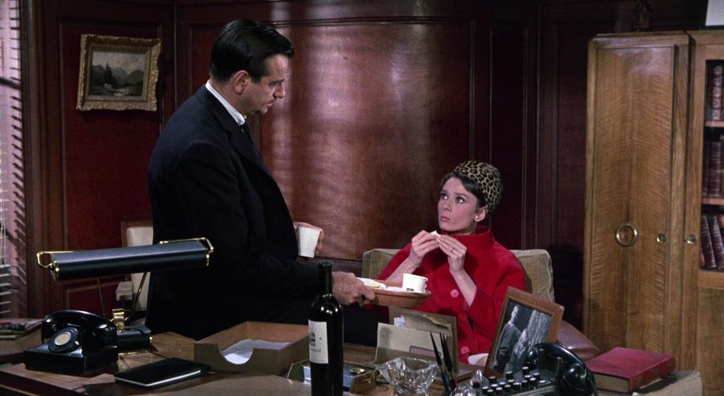 Charade (1963) Stanley Donen, Cary Grant, Audrey Hepburn, Walter Matthau, Comedy, Mystery, Romance, Thriller-poster