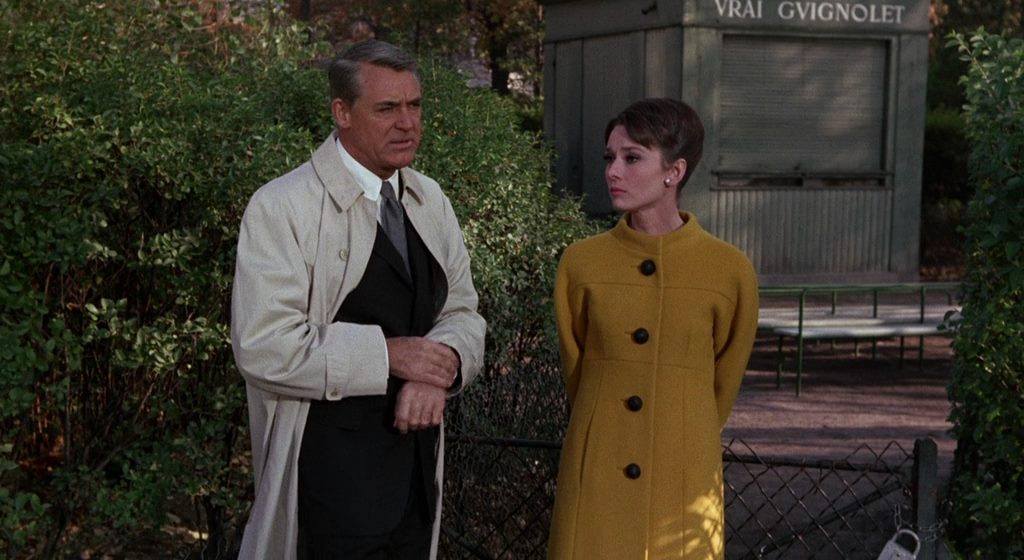 Charade (1963) Stanley Donen, Cary Grant, Audrey Hepburn, Walter Matthau, Comedy, Mystery, Romance, Thriller-poster