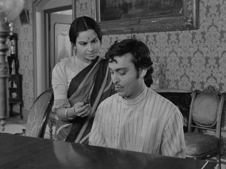 The Lonely Wife AKA Charulata (1964) Satyajit Ray, Soumitra Chatterjee, Madhabi Mukherjee, Shailen Mukherjee-poster