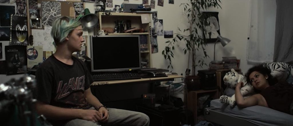 Chrieg / War (2014) Simon Jaquemet, Sascha Gisler, Benjamin Lutzke, Ella Rumpf, Drama-poster