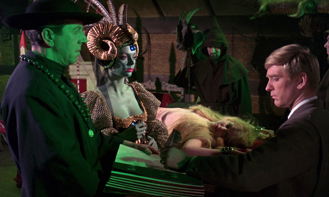 Vernon Sewell - Curse of the Crimson Altar AKA The Crimson Cult (1968)-poster