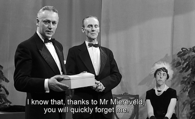 De Man die zijn haar kort liet knippen (1966) by André Delvaux-poster