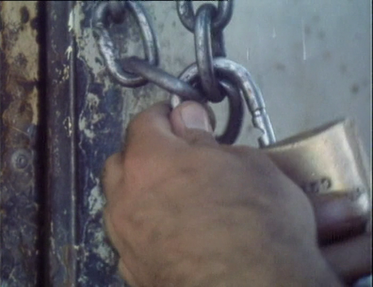 Det Yani Dokhtar (1995) | worldscinema.org-poster