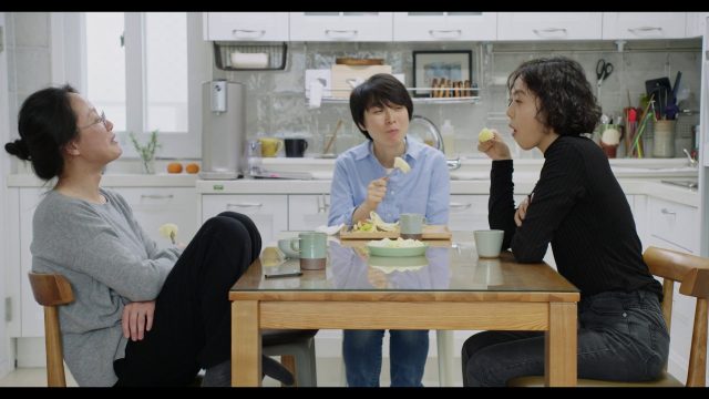 Domangchin yeoja (2020) Free Download-poster