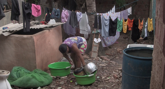 Doméstica (2012)-poster