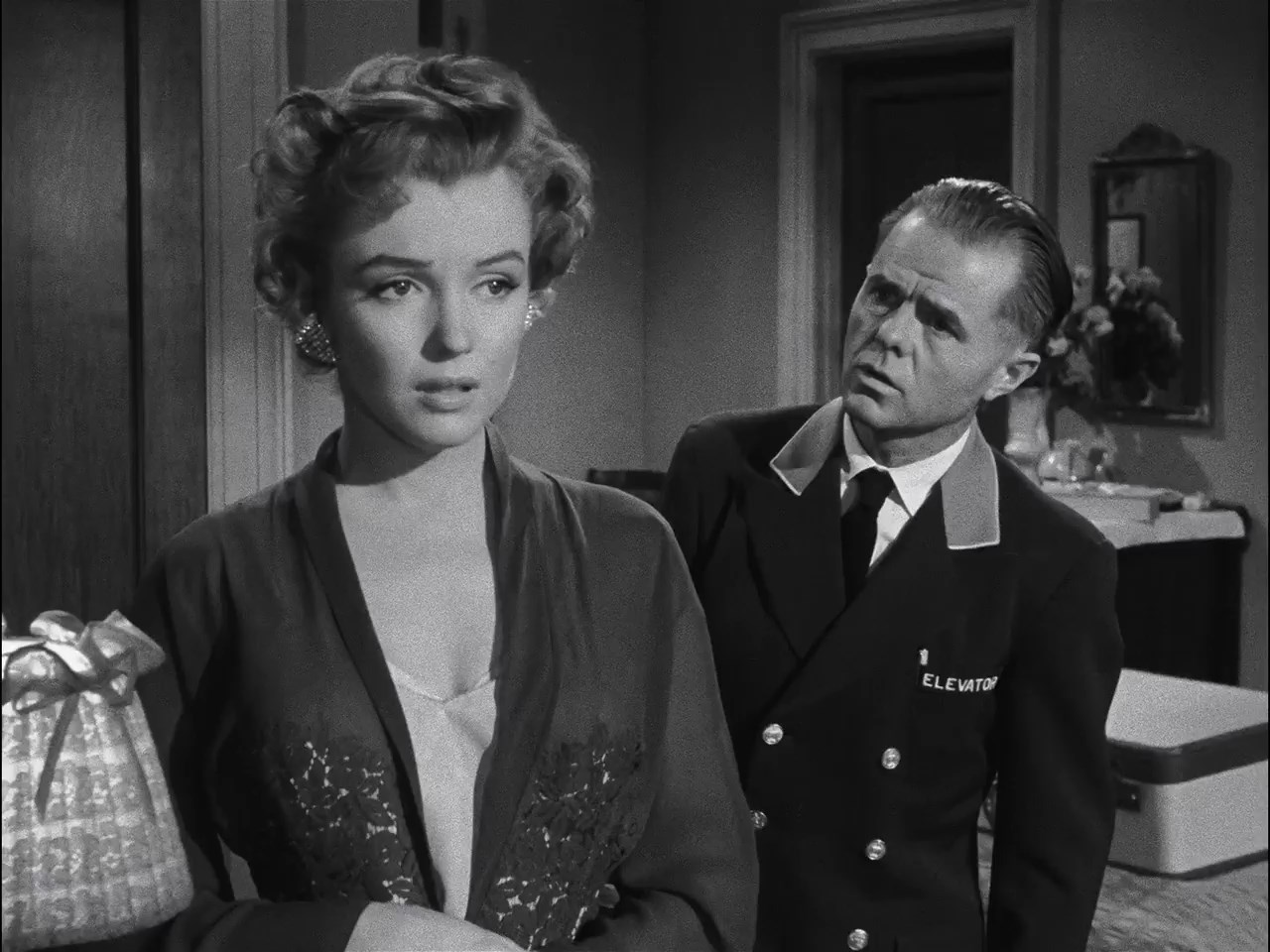 Dont Bother to Knock (1952) Roy Ward Baker, Richard Widmark, Marilyn Monroe, Anne Bancroft, Drama, Film-Noir, Mystery, Thriller-poster