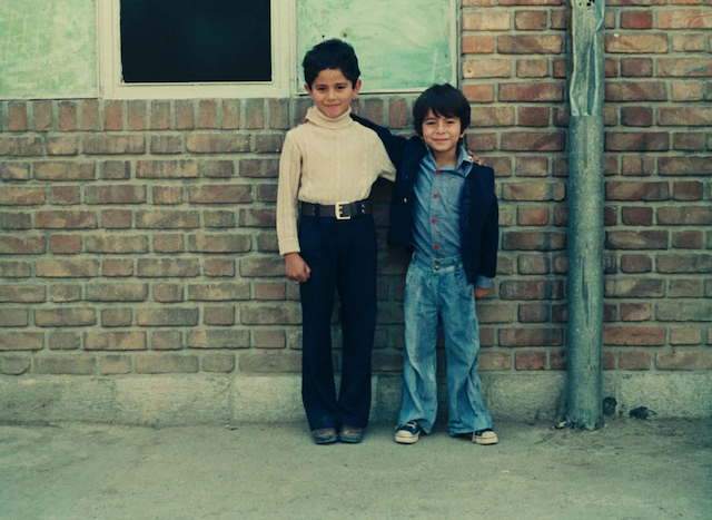 Abbas Kiarostami - Dow Rahehal Baraye yek Massaleh AKA Two Solutions for One Problem (1975)-poster