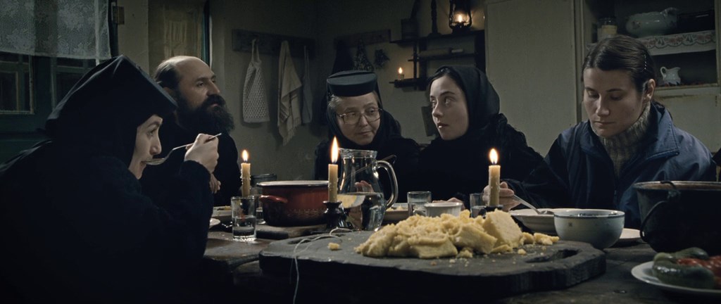 Dupa dealuri / Beyond the Hills (2012) Cristian Mungiu, Cosmina Stratan, Cristina Flutur, Valeriu Andriutã, Drama-poster