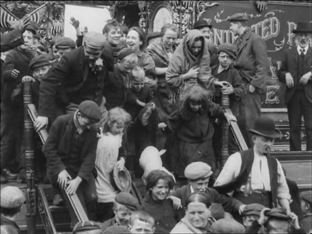 Electric Edwardians- The Films of Mitchell & Kenyon (1900-1906)-poster