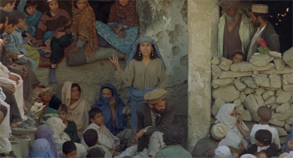 At Five In The Afternoon (2003) Samira Makhmalbaf, Agheleh Rezaie, Abdolgani Yousefrazi, Razi Mohebi-poster