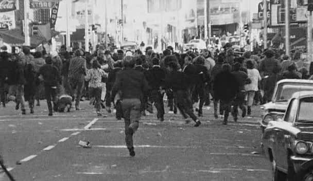 Following Sean (2005) directed by Ralph Arlyck-poster