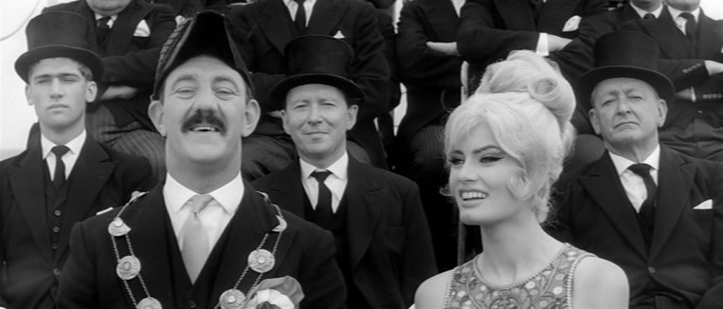 French Dressing (1964) Ken Russell, James Booth, Roy Kinnear, Marisa Mell, Comedy, Drama-poster