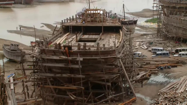 From Gulf to Gulf to Gulf (2013) | Worldscinema | Download Free-poster