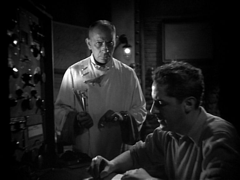 Gibraltar / It Happened in Gibraltar (1938) Fyodor Otsep, Roger Duchesne, Erich von Stroheim, Viviane Romance, Drama, War-poster