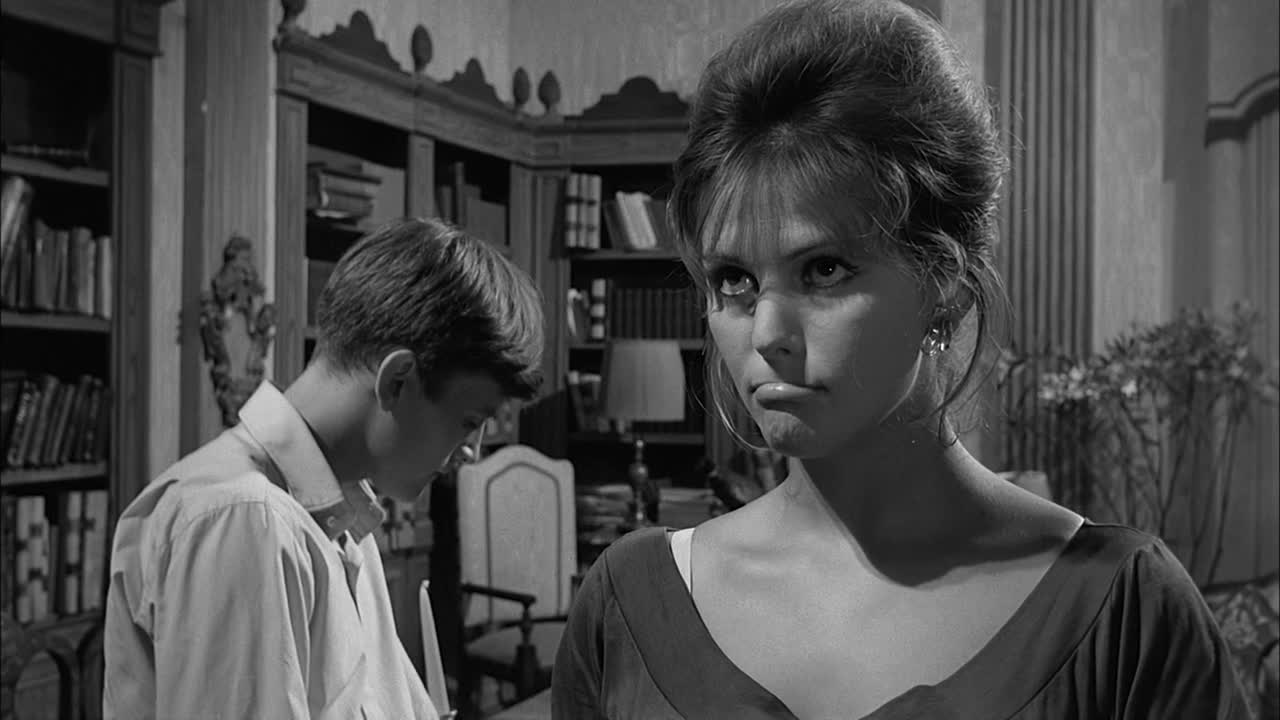 Girl with a Suitcase AKA La ragazza con la valigia (1961) Valerio Zurlini, Claudia Cardinale, Jacques Perrin, Luciana Angiolillo-poster