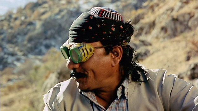 Gomgashtei dar Aragh (Marooned in Iraq) (2002) by Bahman Ghobadi-poster