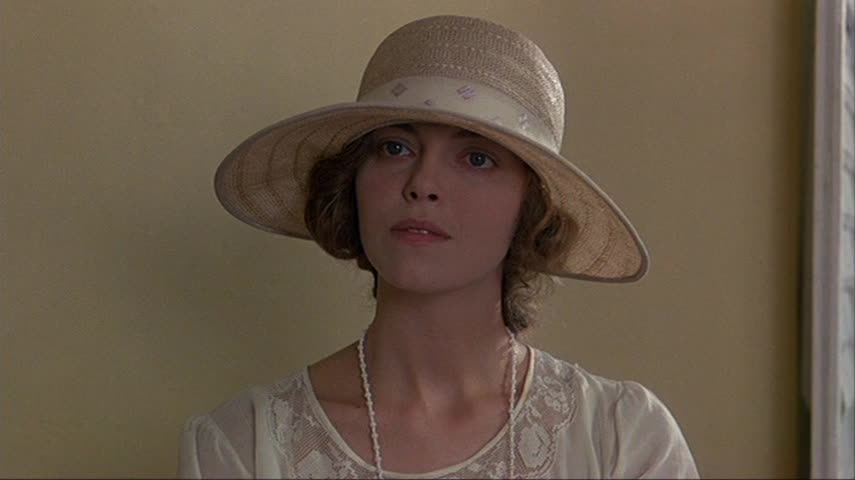 Heat and Dust (1983) James Ivory, Julie Christie, Greta Scacchi, Christopher Cazenove, Drama, Romance-poster