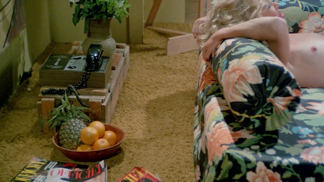 Hot Legs (1979) | Worldscinema | Download Free-poster