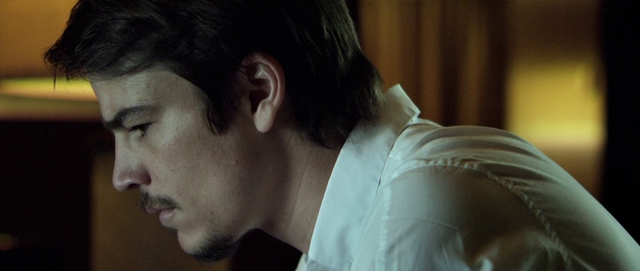 Anh Hung Tran - I Come with the Rain (2009)-poster