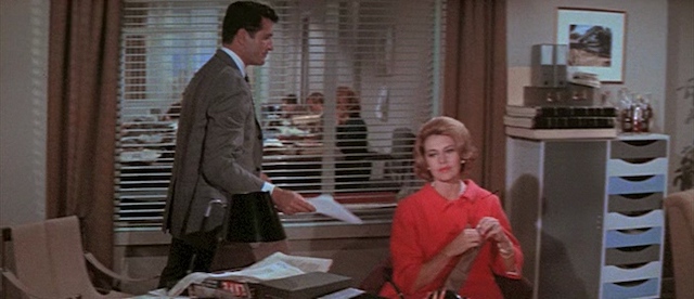 Il segreto del vestito rosso (1965)-poster