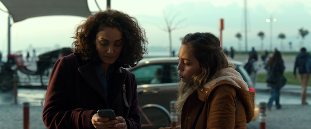 Something Useful (2017) directed by Pelin Esmer-poster