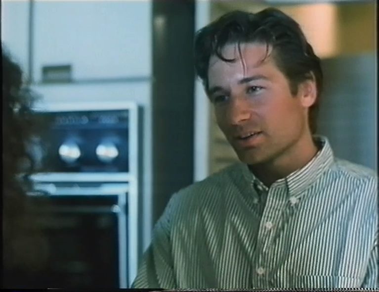 Julia Has Two Lovers (1990) Bashar Shbib, Daphna Kastner, David Duchovny, David Charles, Comedy, Drama, Romance-poster