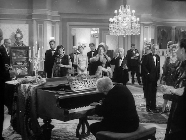 Julia, du bist zauberhaft (1962)-poster