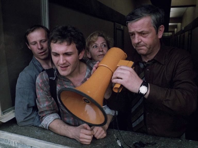 Krótki dzien pracy / Short Working Day (1981) Krzysztof Kieslowski, Tadeusz Bartosik, Zbigniew Bielski, Leon Charewicz, Drama-poster