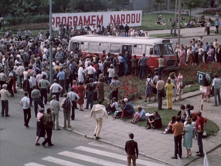 Krótki dzien pracy / Short Working Day (1981) Krzysztof Kieslowski, Tadeusz Bartosik, Zbigniew Bielski, Leon Charewicz, Drama-poster