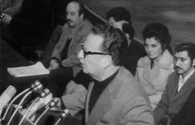 The Battle of Chile: Part I (1975) | Worldscinema | Download Free-poster