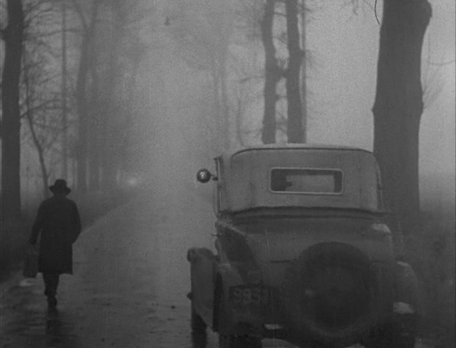 La nuit du carrefour (1932) directed by Jean Renoir-poster