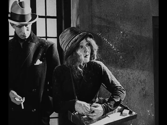 La petite marchande d'allumettes (1928)-poster