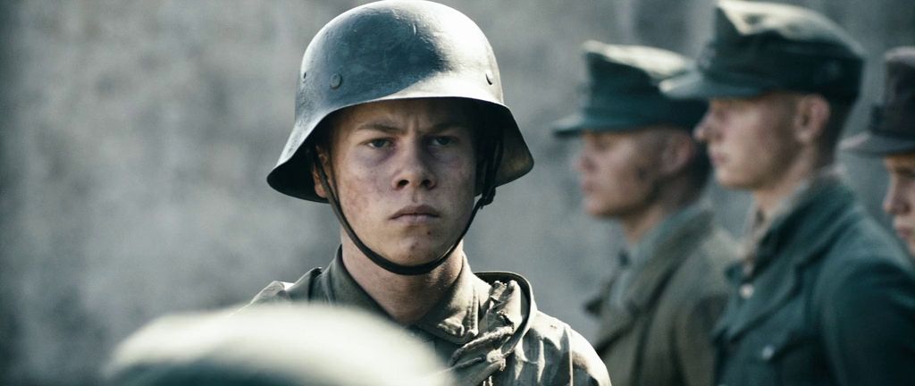 Land of Mine / Under sandet (2015) Martin Zandvliet, Roland Møller, Louis Hofmann, Joel Basman, Drama, History, War-poster