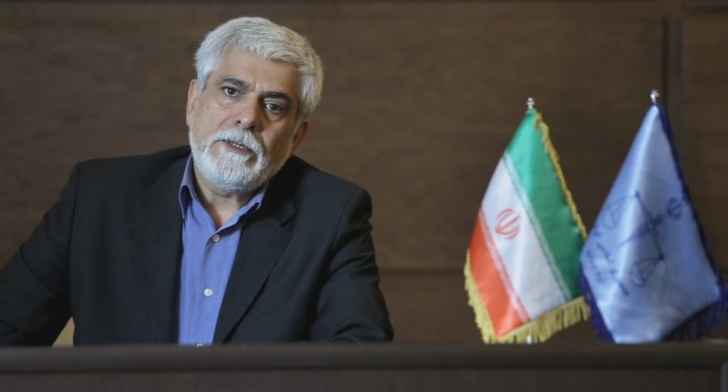 Lantouri (2016) Reza Dormishian, Baran Kosari, Navid Mohammadzadeh, Maryam Palizban, Drama, Romance-poster