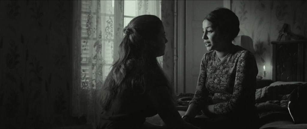 Astragal AKA L’astragale (2015) Brigitte Sy, Leïla Bekhti, Reda Kateb, Esther Garrel-poster