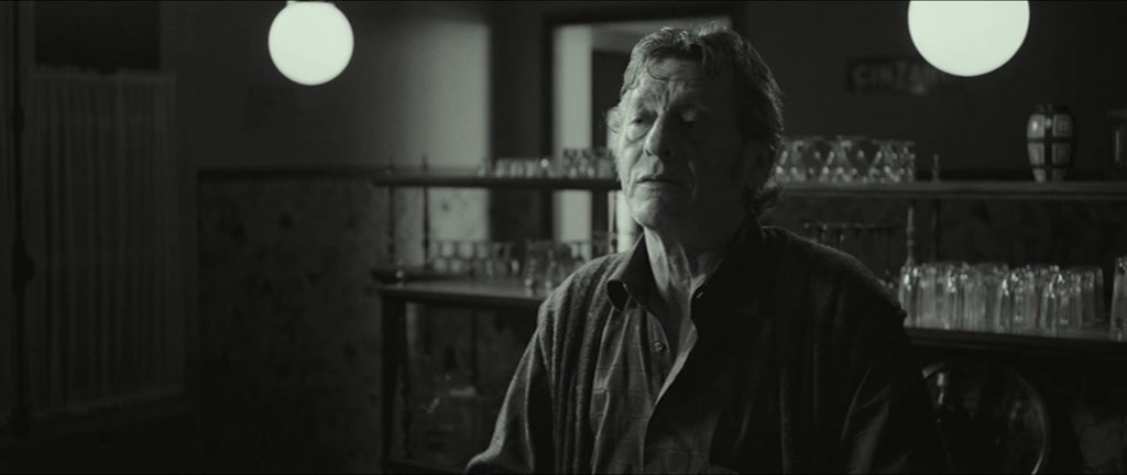 Astragal AKA L’astragale (2015) Brigitte Sy, Leïla Bekhti, Reda Kateb, Esther Garrel-poster