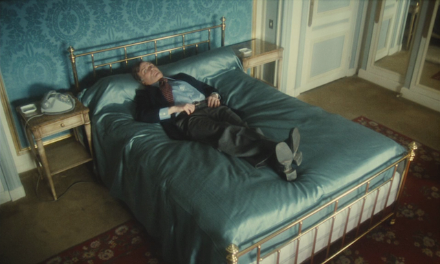 Le telephone rose (1975)-poster