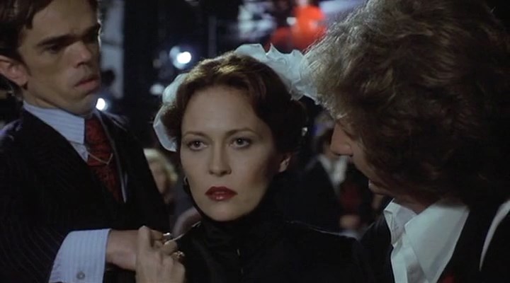 Eyes of Laura Mars / Les Yeux de Laura Mars (1978) Irvin Kershner, Faye Dunaway, Tommy Lee Jones, Brad Dourif, Horror, Mystery, Thriller-poster