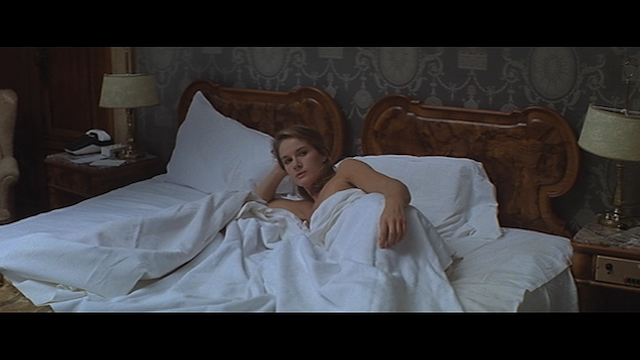 Les ailes de la colombe (1981)-poster