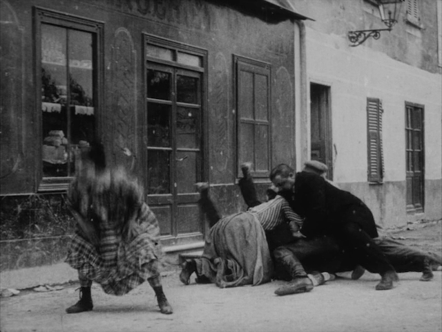 ? - Les ficelles de Léontine AKA Léontine Pulls the Strings (1910)-poster